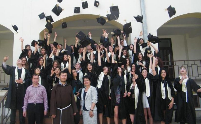 Onești – Curs festiv pentru absolvenții Liceului Teologic „Fericitul Ieremia (28 mai 2014)