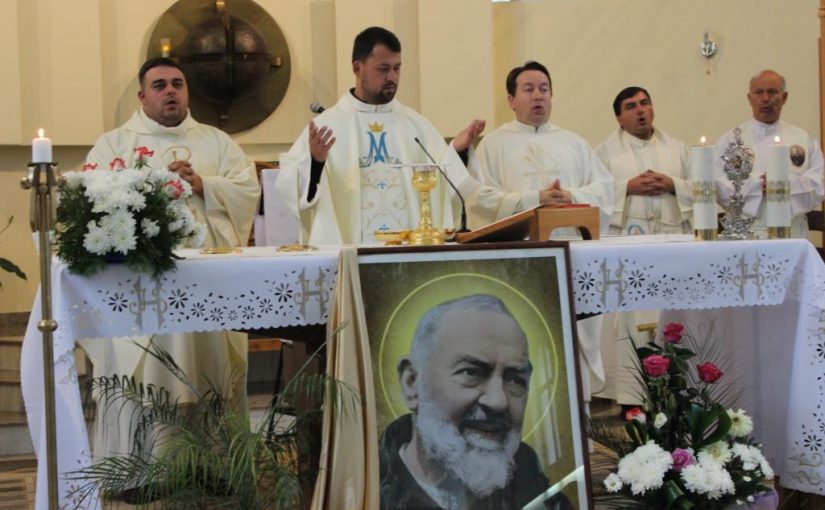 Roman – Hramul Conventului „Sfântul Padre Pio” (23 septembrie 2014)